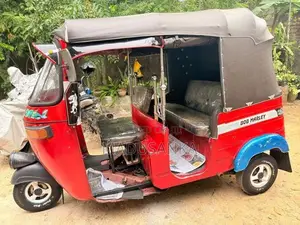 Bajaj RE 2001