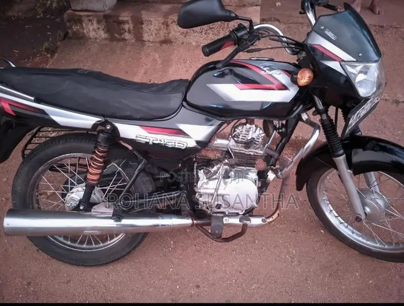 Bajaj CT100 2006