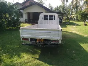 Mitsubishi PO 5 1996