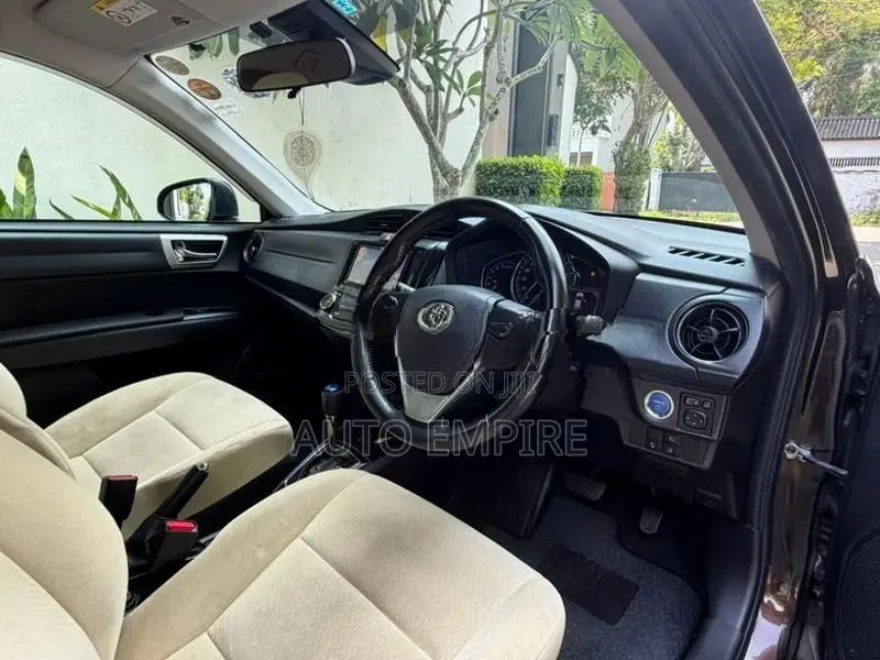Toyota Axio G Grade Hyrbid 2015