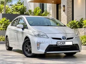 Toyota Prius 2016