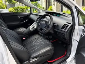 Toyota Prius 2016