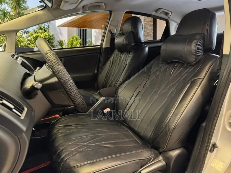 Toyota Prius 2016