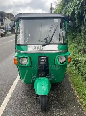 Bajaj RE 2013