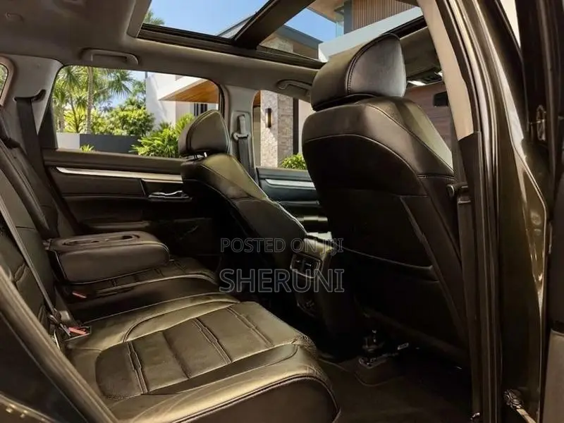 Honda CRV Sunroof 7 Seater 2019
