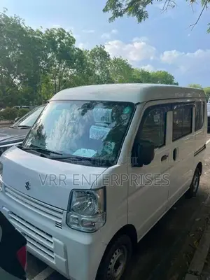 Suzuki Every 2024