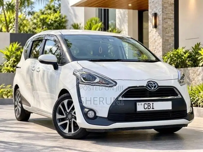 Toyota Sienta 2018