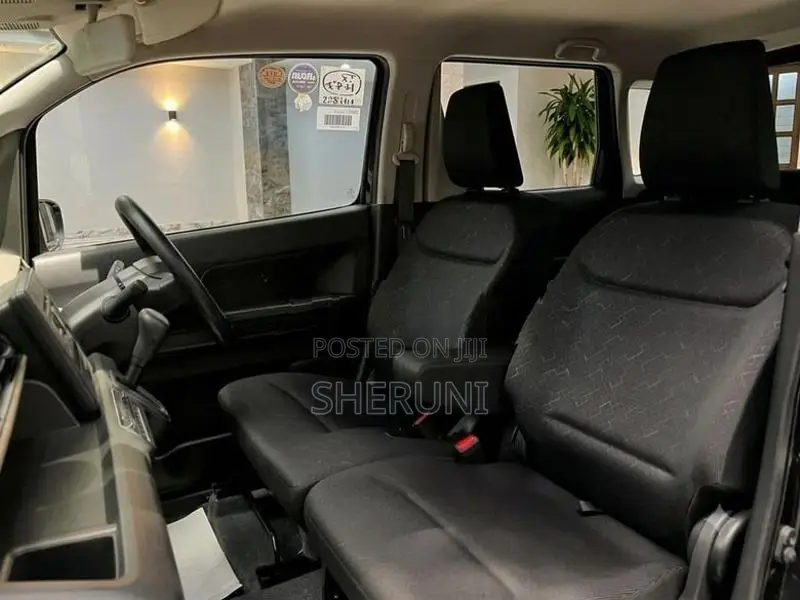 Suzuki Wagon R FX 2025