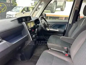Toyota Roomy custom G 2023