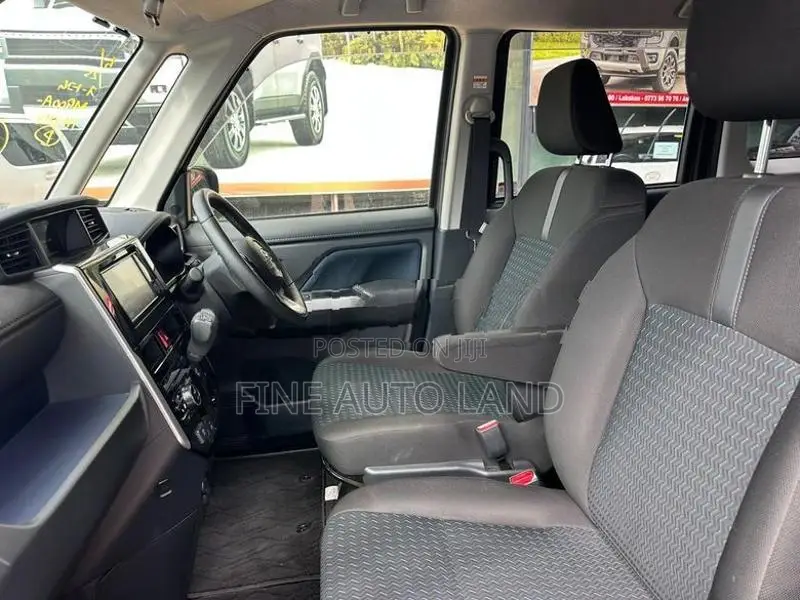 Toyota Roomy custom G 2023
