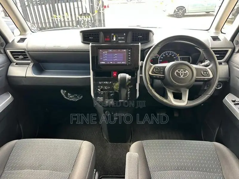 Toyota Roomy custom G 2023