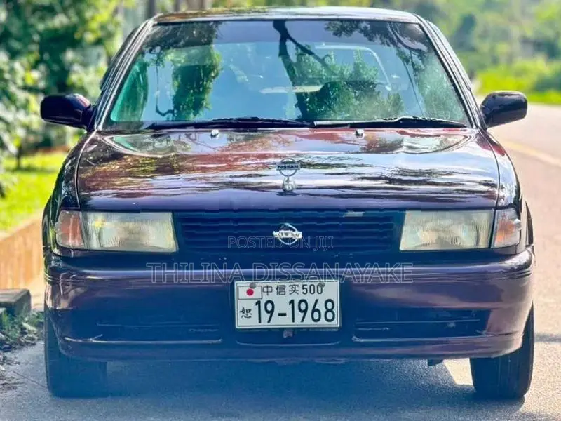 Nissan Sunny FB13 1992