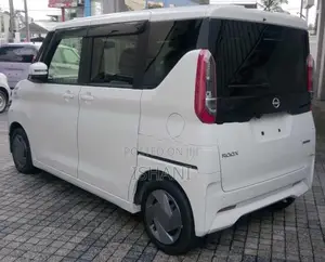 Nissan Roox 2024