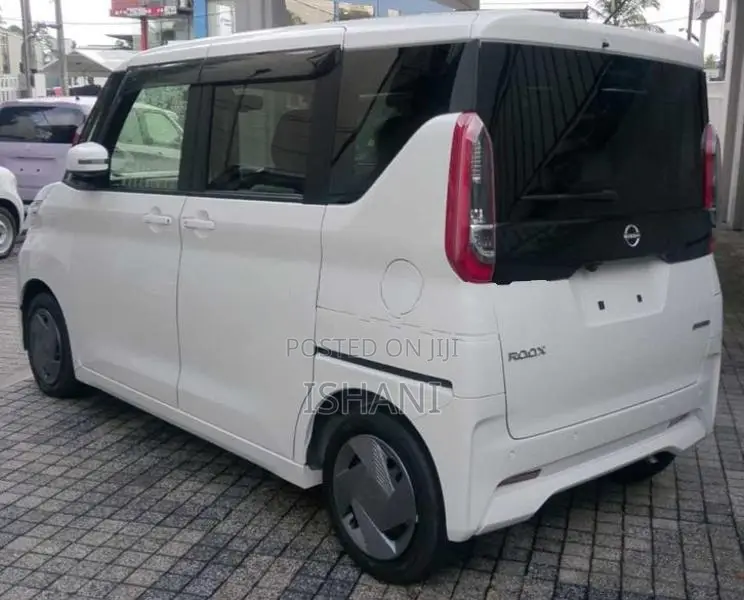 Nissan Roox 2024