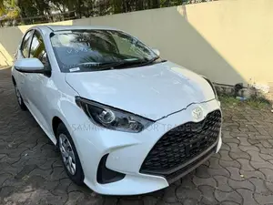 Toyota Yaris X Grade 2024