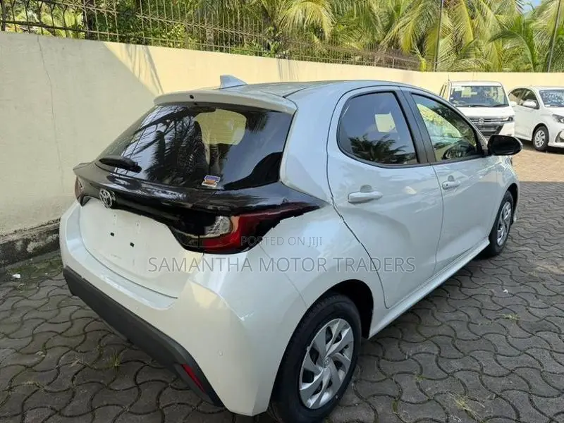 Toyota Yaris X Grade 2024