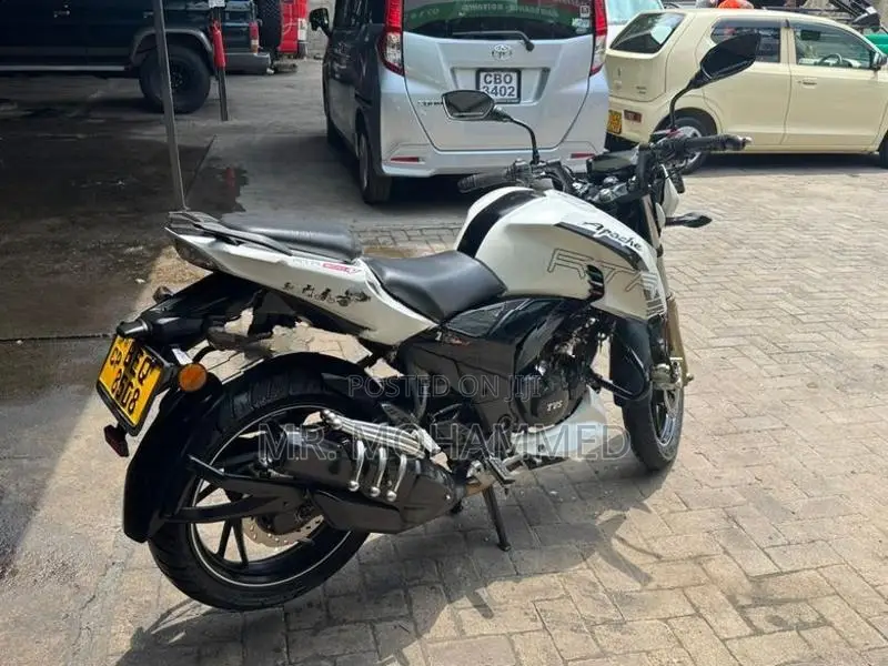 TVS Apache RTR 200 4V 2017