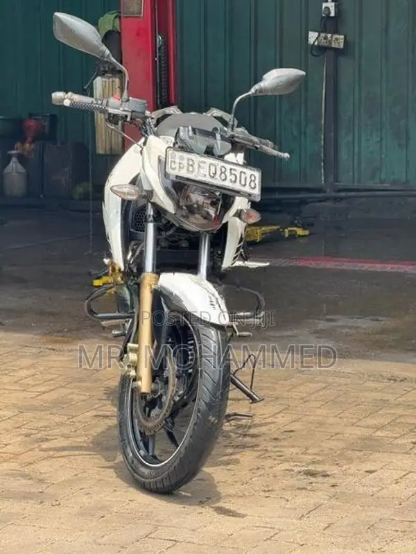 TVS Apache RTR 200 4V 2017