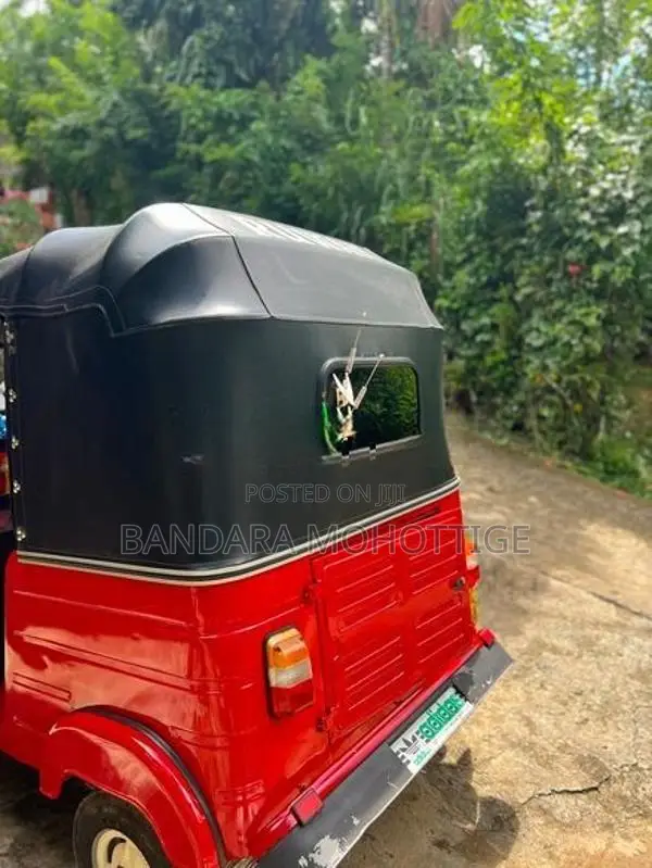 Bajaj 2 Stork 2007
