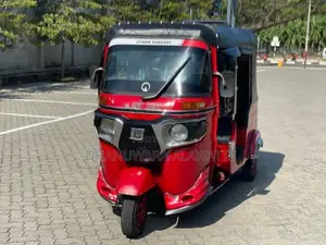 Bajaj RE 2015