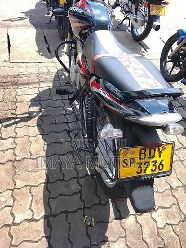Bajaj Discover 125 2016