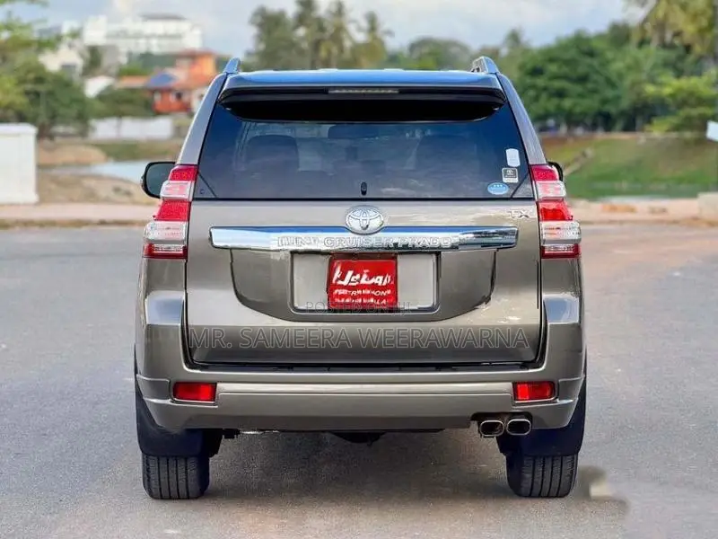 Toyota Land Cruiser Prado 150 6-FWD 2015