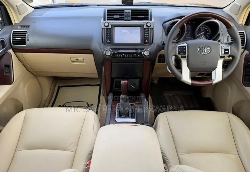 Toyota Land Cruiser Prado 150 6-FWD 2015