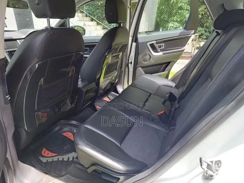 Land Rover Discovery Sport 2017