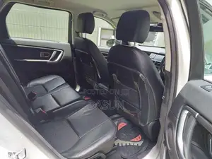 Land Rover Discovery Sport 2017