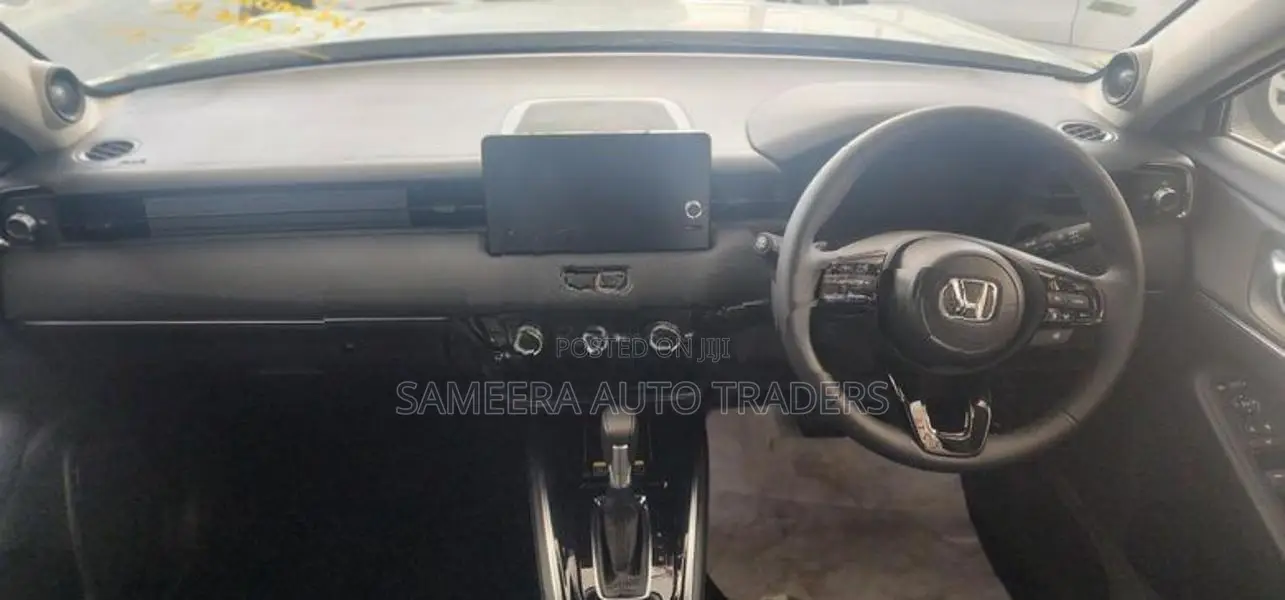 Honda Vezel Z Play 2025