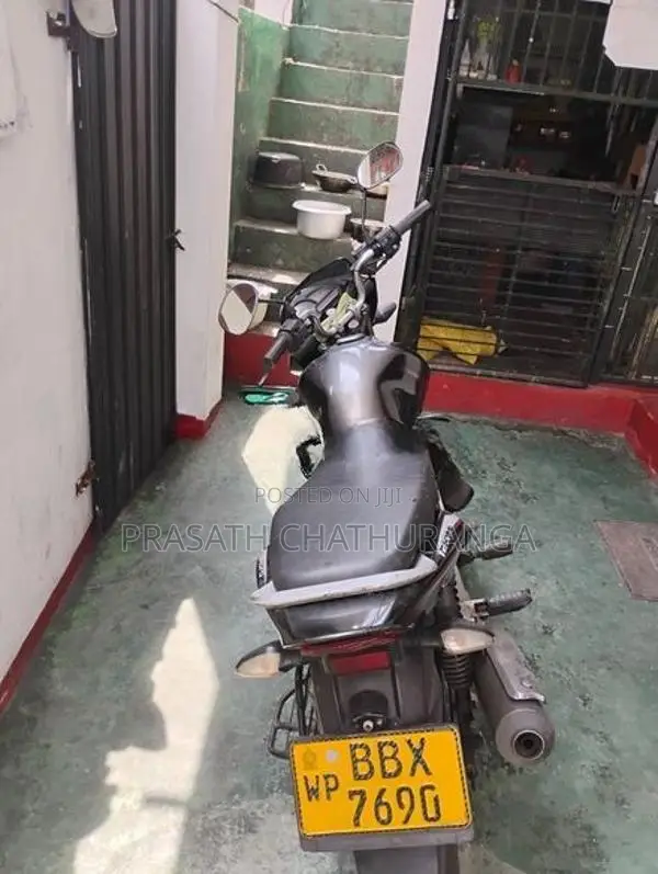 Bajaj Discover 125 2015