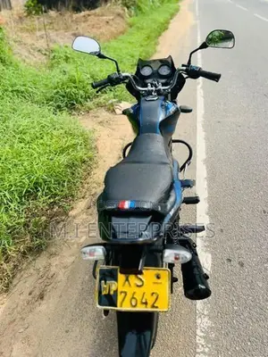 Bajaj Discover 125 XS 2012