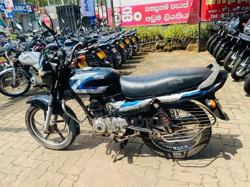 Bajaj CT100 2005