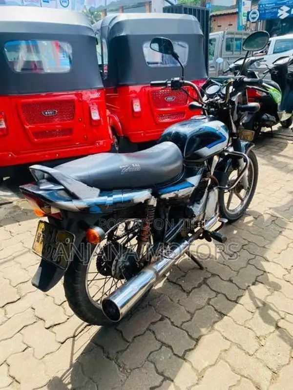 Bajaj CT100 2005