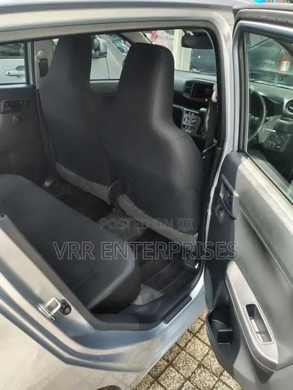 Daihatsu Mira 2023