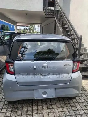 Daihatsu Mira 2023