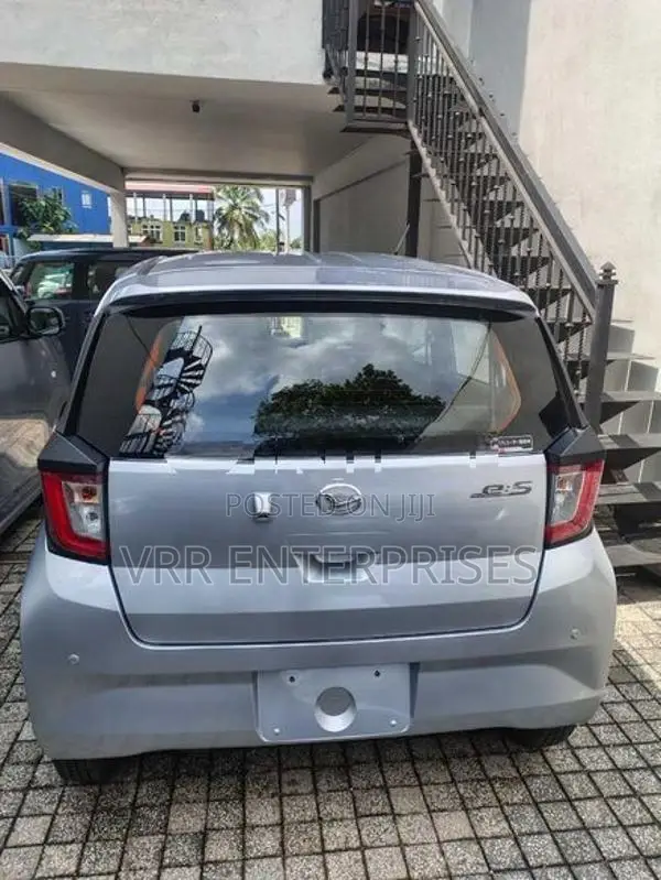 Daihatsu Mira 2023