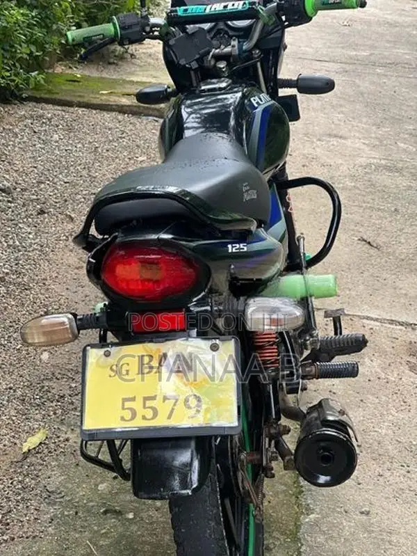 Bajaj Platina 125 2013