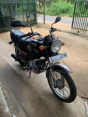 TVS Centra 2005