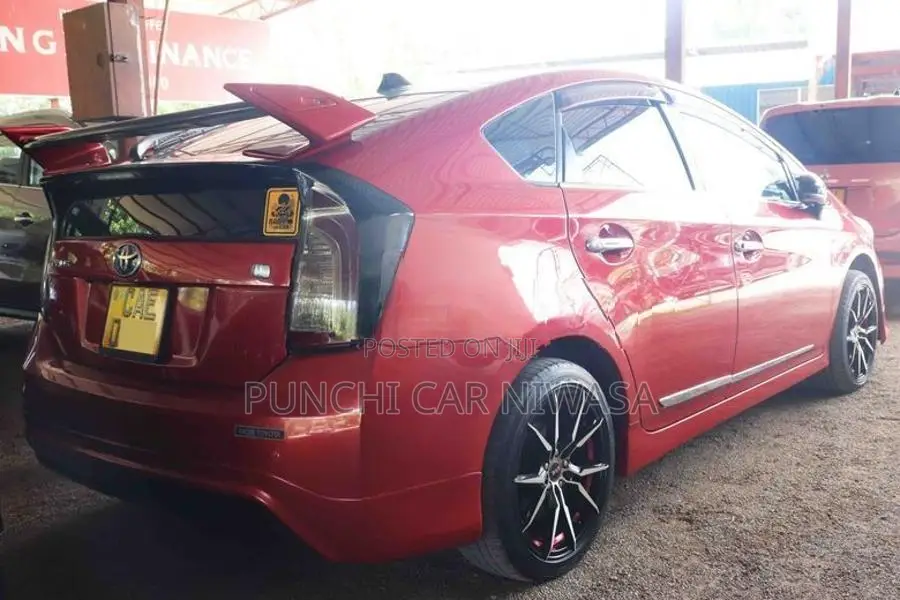 Toyota Prius 2012