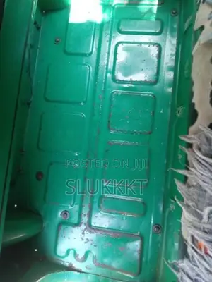 Bajaj RE 2015