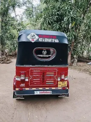 Bajaj RE 2012