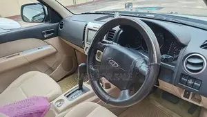 Ford Everest 2011