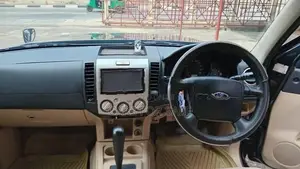 Ford Everest 2011