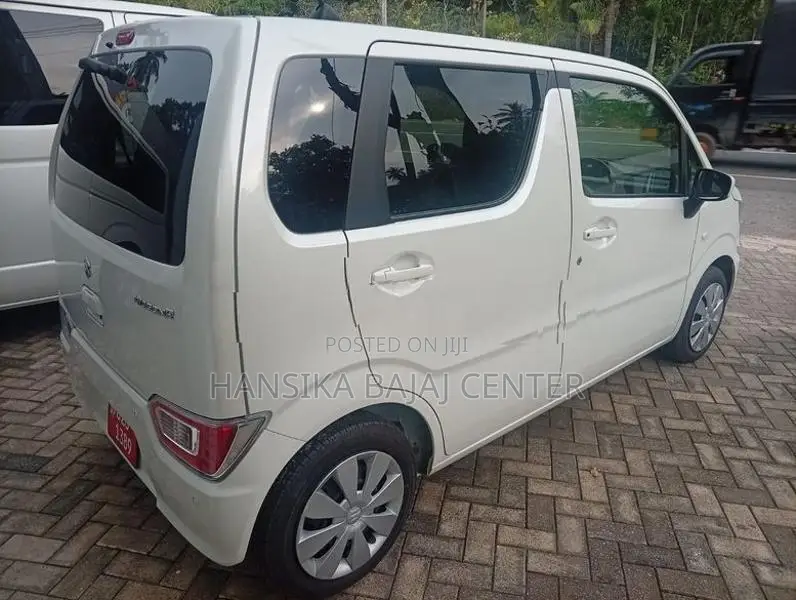 Suzuki Wagon R FX 2025