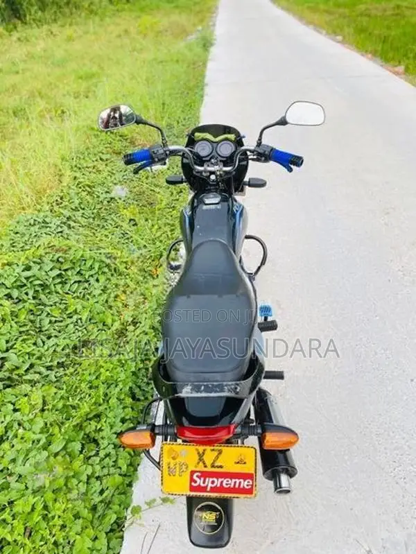 Bajaj Platina 125 2012