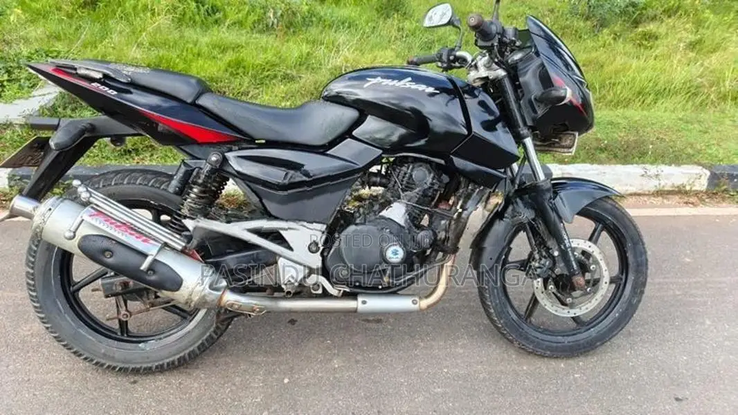 Bajaj Pulsar 200 2007