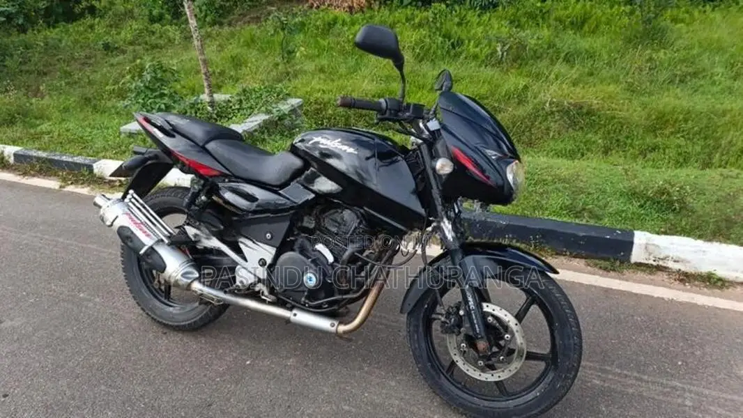 Bajaj Pulsar 200 2007