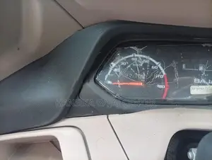Bajaj RE 2015