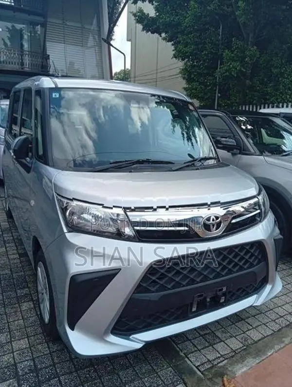 Toyota Roomy x 2023